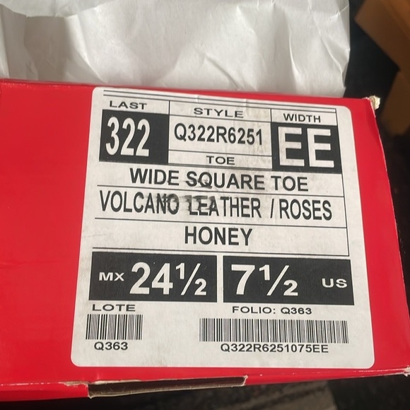 New Quincy Boots The Real American Boot Wide Square Toe Volcano Leather Roses . - Picture 3 of 12